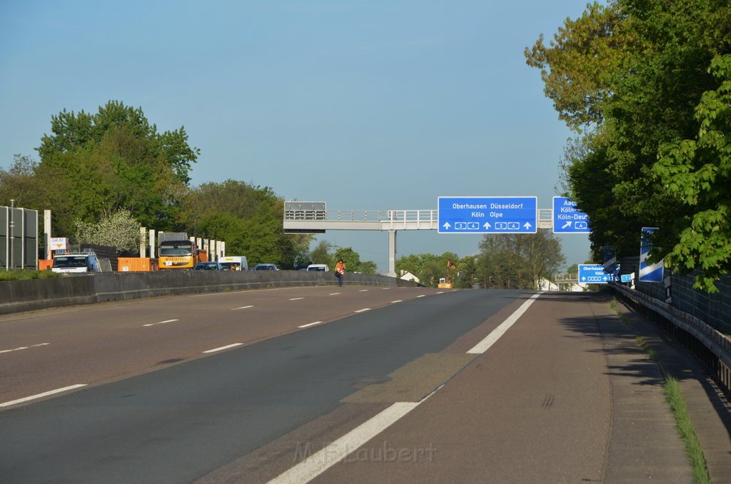 VU LKW umgestuerzt A 3 Rich Oberhausen Hoehe AS Koeln Koenigsforst P185.JPG - Miklos Laubert